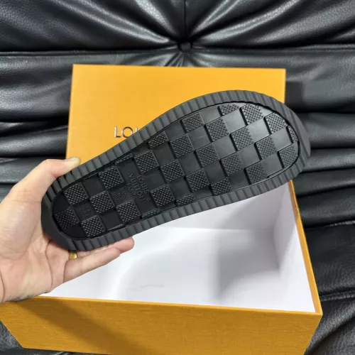 Cheap Louis Vuitton Slippers For Men #1373345 Replica Wholesale [$60.00 USD] [ITEM#1373345] on Replica Louis Vuitton Slippers