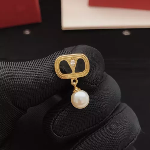 Cheap Valentino Earrings For Women #1373398 Replica Wholesale [$32.00 USD] [ITEM#1373398] on Replica Valentino Earrings