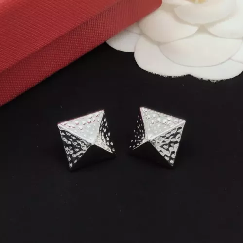 Cheap Valentino Earrings For Women #1373399 Replica Wholesale [$27.00 USD] [ITEM#1373399] on Replica Valentino Earrings