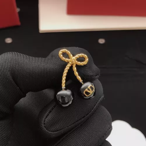 Cheap Valentino Earrings For Women #1373409 Replica Wholesale [$32.00 USD] [ITEM#1373409] on Replica Valentino Earrings