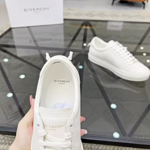 Cheap Givenchy Casual Shoes For Men #1373523 Replica Wholesale [$72.00 USD] [ITEM#1373523] on Replica Givenchy Casual Shoes