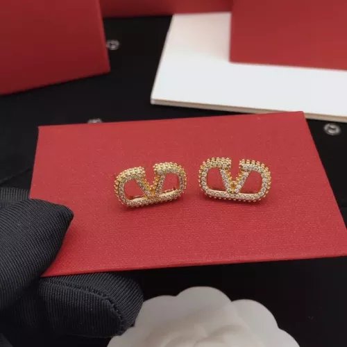Cheap Valentino Earrings For Women #1373546 Replica Wholesale [$32.00 USD] [ITEM#1373546] on Replica Valentino Earrings