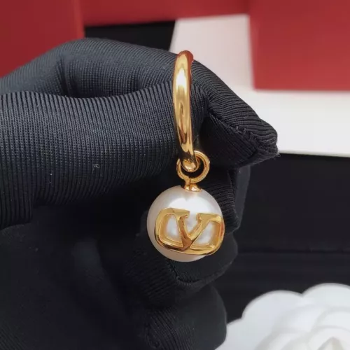Cheap Valentino Earrings For Women #1373568 Replica Wholesale [$27.00 USD] [ITEM#1373568] on Replica Valentino Earrings
