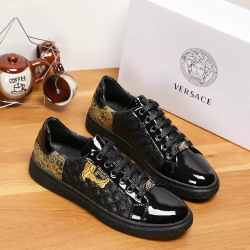 Cheap Versace Casual Shoes For Men #1373603 Replica Wholesale [$72.00 USD] [ITEM#1373603] on Replica Versace Casual Shoes