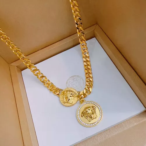 Cheap Versace Necklaces For Unisex #1373621 Replica Wholesale [$76.00 USD] [ITEM#1373621] on Replica Versace Necklaces