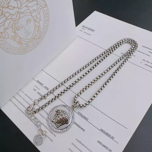 Cheap Versace Necklaces For Unisex #1373626 Replica Wholesale [$52.00 USD] [ITEM#1373626] on Replica Versace Necklaces