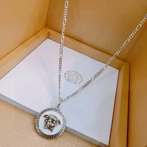 Cheap Versace Necklaces For Unisex #1373627 Replica Wholesale [$52.00 USD] [ITEM#1373627] on Replica Versace Necklaces
