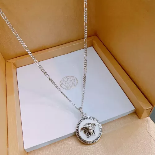 Cheap Versace Necklaces For Unisex #1373627 Replica Wholesale [$52.00 USD] [ITEM#1373627] on Replica Versace Necklaces
