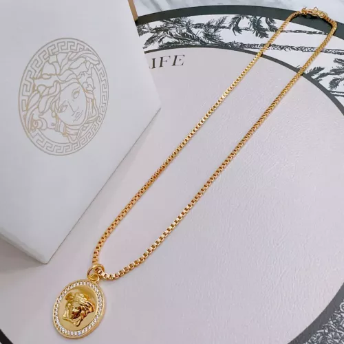Cheap Versace Necklaces For Unisex #1373629 Replica Wholesale [$52.00 USD] [ITEM#1373629] on Replica Versace Necklaces