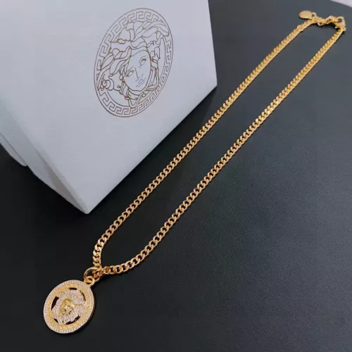 Cheap Versace Necklaces For Unisex #1373631 Replica Wholesale [$72.00 USD] [ITEM#1373631] on Replica Versace Necklaces