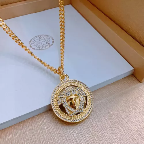 Cheap Versace Necklaces For Unisex #1373631 Replica Wholesale [$72.00 USD] [ITEM#1373631] on Replica Versace Necklaces