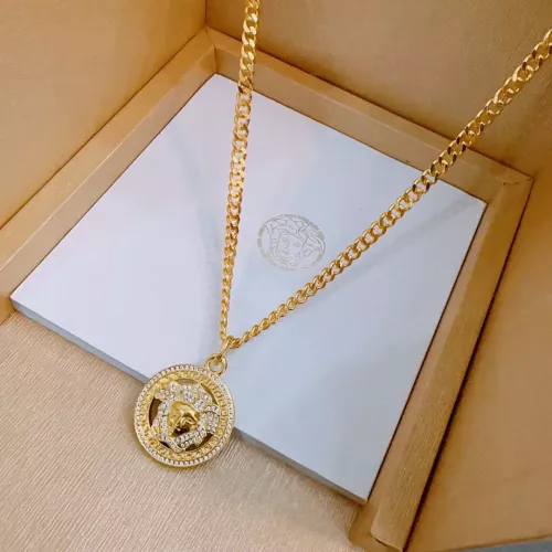 Cheap Versace Necklaces For Unisex #1373631 Replica Wholesale [$72.00 USD] [ITEM#1373631] on Replica Versace Necklaces