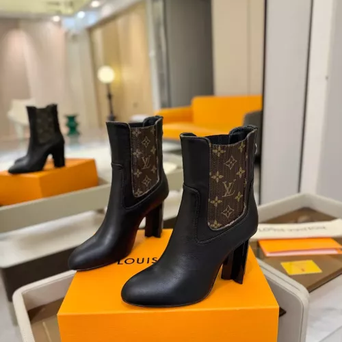 Cheap Louis Vuitton Boots For Women #1374206 Replica Wholesale [$160.00 USD] [ITEM#1374206] on Replica Louis Vuitton Boots