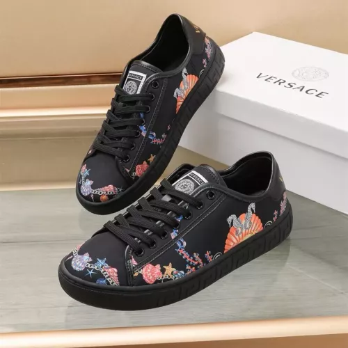 Versace Casual Shoes For Men #1374473