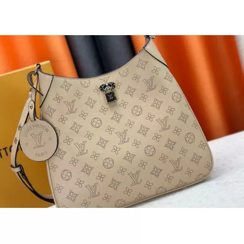 Louis Vuitton AAA Quality Messenger Bags For Women #1376329
