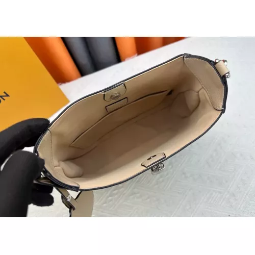Cheap Louis Vuitton AAA Quality Messenger Bags For Women #1376329 Replica Wholesale [$68.00 USD] [ITEM#1376329] on Replica Louis Vuitton AAA Quality Messenger Bags