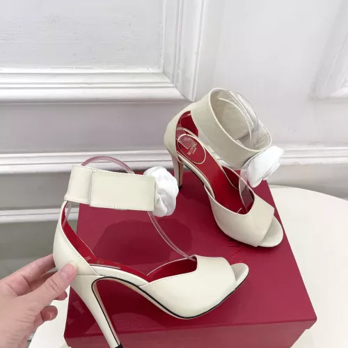 Cheap Valentino Sandal For Women #1376578 Replica Wholesale [$122.00 USD] [ITEM#1376578] on Replica Valentino Sandal
