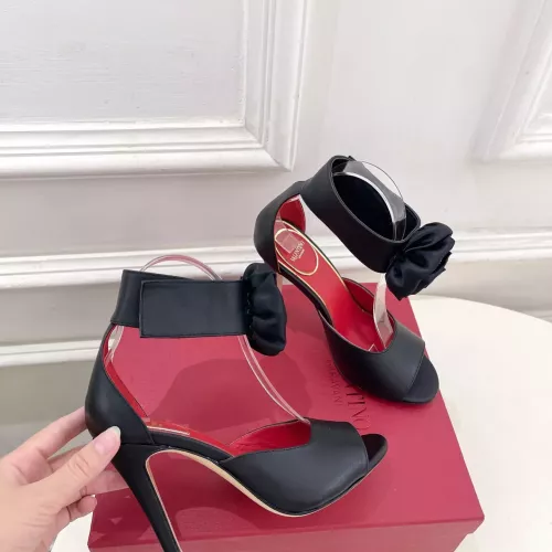 Cheap Valentino Sandal For Women #1376580 Replica Wholesale [$122.00 USD] [ITEM#1376580] on Replica Valentino Sandal
