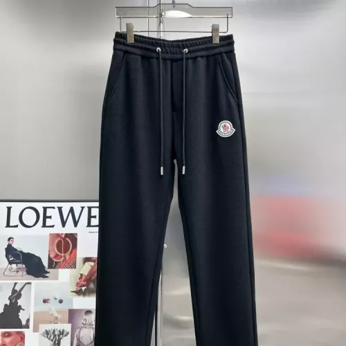 Moncler Pants For Men #1376708