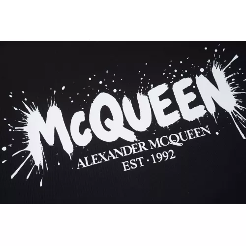 Cheap Alexander McQueen T-shirts Short Sleeved For Unisex #1376938 Replica Wholesale [$32.00 USD] [ITEM#1376938] on Replica Alexander McQueen T-shirts