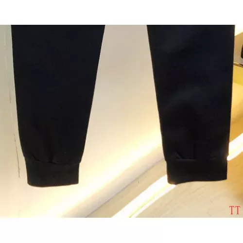 Cheap Louis Vuitton LV Tracksuits Long Sleeved For Men #1377401 Replica Wholesale [$96.00 USD] [ITEM#1377401] on Replica Louis Vuitton LV Tracksuits