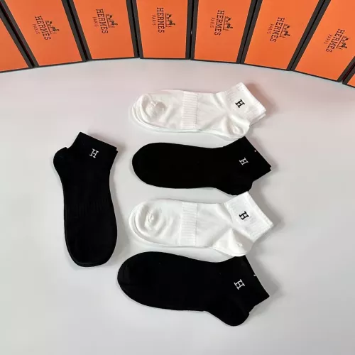 Cheap Hermes Socks #1377716 Replica Wholesale [$29.00 USD] [ITEM#1377716] on Replica Hermes Socks