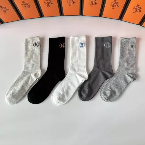 Cheap Hermes Socks #1377717 Replica Wholesale [$29.00 USD] [ITEM#1377717] on Replica Hermes Socks