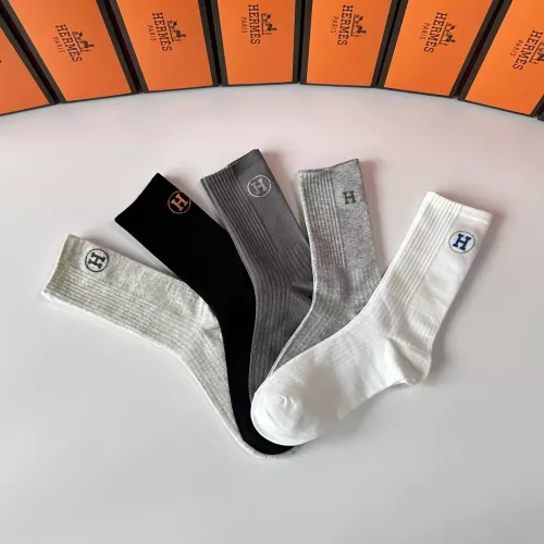 Cheap Hermes Socks #1377717 Replica Wholesale [$29.00 USD] [ITEM#1377717] on Replica Hermes Socks