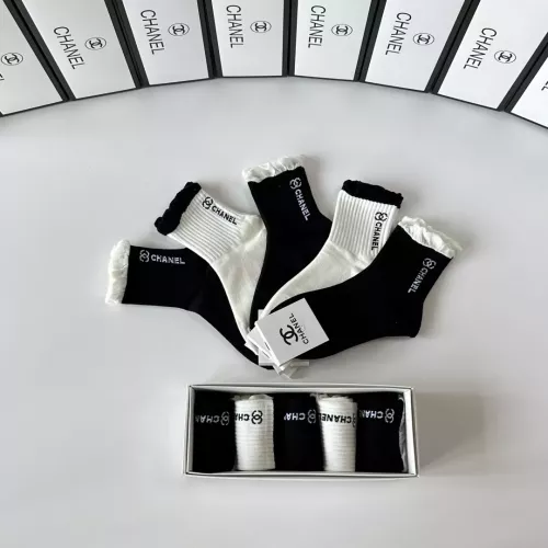 Cheap Chanel Socks #1377785 Replica Wholesale [$27.00 USD] [ITEM#1377785] on Replica Chanel Socks
