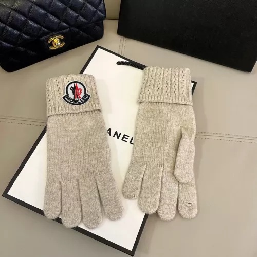Cheap Moncler Gloves #1377816 Replica Wholesale [$38.00 USD] [ITEM#1377816] on Replica Moncler Gloves
