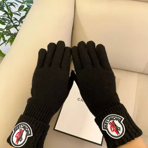 Cheap Moncler Gloves #1377817 Replica Wholesale [$38.00 USD] [ITEM#1377817] on Replica Moncler Gloves