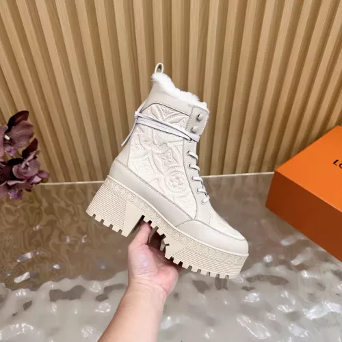 Cheap Louis Vuitton Boots For Women #1378000 Replica Wholesale [$140.00 USD] [ITEM#1378000] on Replica Louis Vuitton Boots
