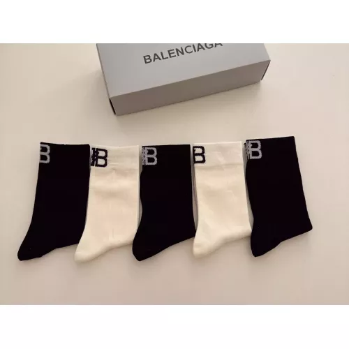 Cheap Balenciaga Socks For Women #1378358 Replica Wholesale [$29.00 USD] [ITEM#1378358] on Replica Balenciaga Socks