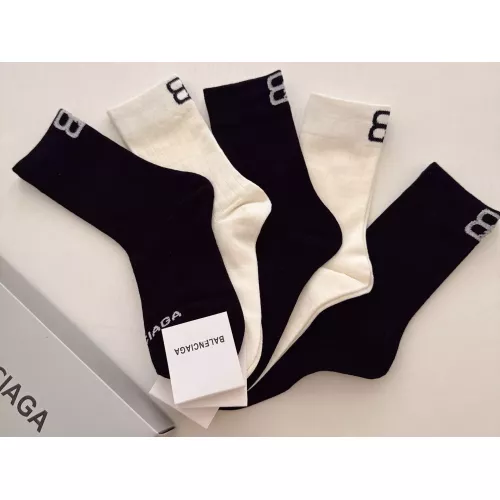 Cheap Balenciaga Socks For Women #1378358 Replica Wholesale [$29.00 USD] [ITEM#1378358] on Replica Balenciaga Socks