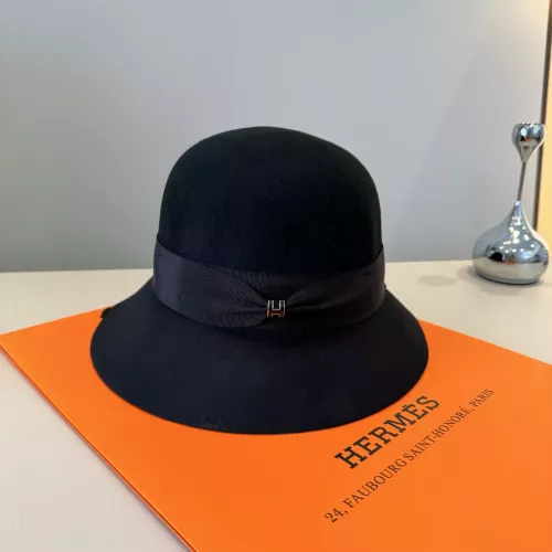 Hermes Caps #1378505