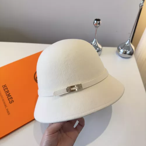 Hermes Caps #1378514