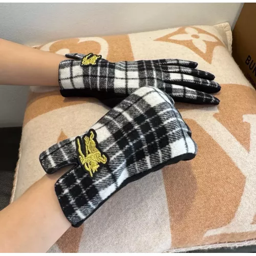 Cheap Burberry Gloves #1379066 Replica Wholesale [$36.00 USD] [ITEM#1379066] on Replica Burberry Gloves