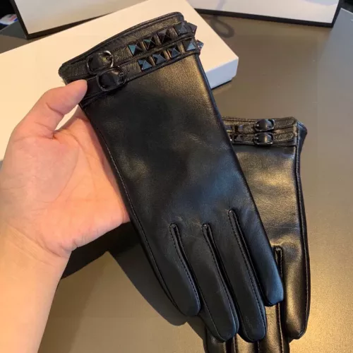 Cheap Valentino Gloves For Women #1379163 Replica Wholesale [$45.00 USD] [ITEM#1379163] on Replica Valentino Gloves