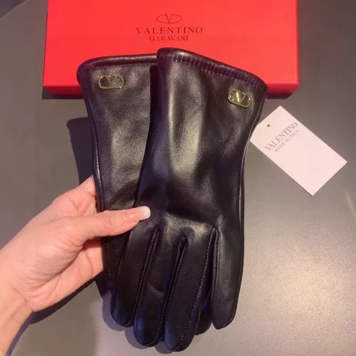 Cheap Valentino Gloves For Women #1379166 Replica Wholesale [$48.00 USD] [ITEM#1379166] on Replica Valentino Gloves