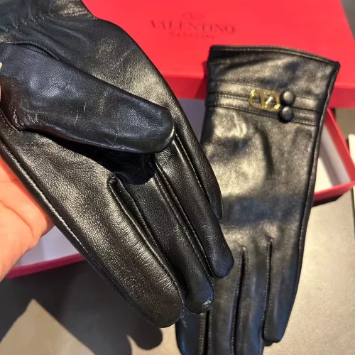 Cheap Valentino Gloves For Women #1379167 Replica Wholesale [$48.00 USD] [ITEM#1379167] on Replica Valentino Gloves