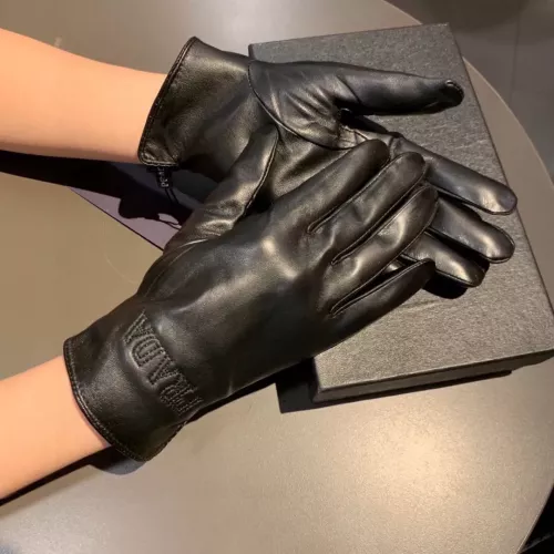Cheap Prada Gloves For Women #1379178 Replica Wholesale [$45.00 USD] [ITEM#1379178] on Replica Prada Gloves