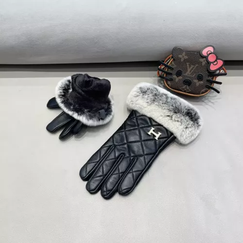 Cheap Hermes Gloves For Women #1379184 Replica Wholesale [$52.00 USD] [ITEM#1379184] on Replica Hermes Gloves