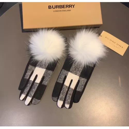 Burberry Gloves #1379195