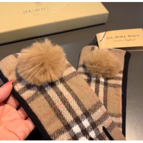 Cheap Burberry Gloves #1379205 Replica Wholesale [$39.00 USD] [ITEM#1379205] on Replica Burberry Gloves