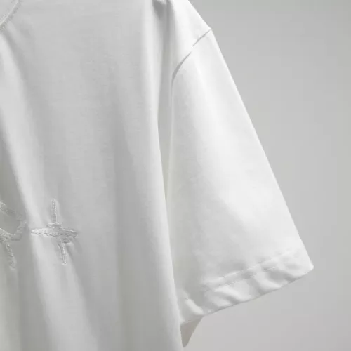 Cheap Louis Vuitton LV T-Shirts Short Sleeved For Unisex #1379586 Replica Wholesale [$42.00 USD] [ITEM#1379586] on Replica Louis Vuitton LV T-Shirts