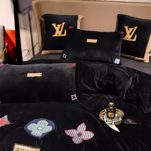 Cheap Louis Vuitton Bedding #1380534 Replica Wholesale [$140.00 USD] [ITEM#1380534] on Replica Louis Vuitton Bedding