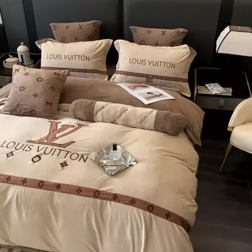 Cheap Louis Vuitton Bedding #1380535 Replica Wholesale [$140.00 USD] [ITEM#1380535] on Replica Louis Vuitton Bedding