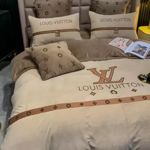 Cheap Louis Vuitton Bedding #1380536 Replica Wholesale [$140.00 USD] [ITEM#1380536] on Replica Louis Vuitton Bedding