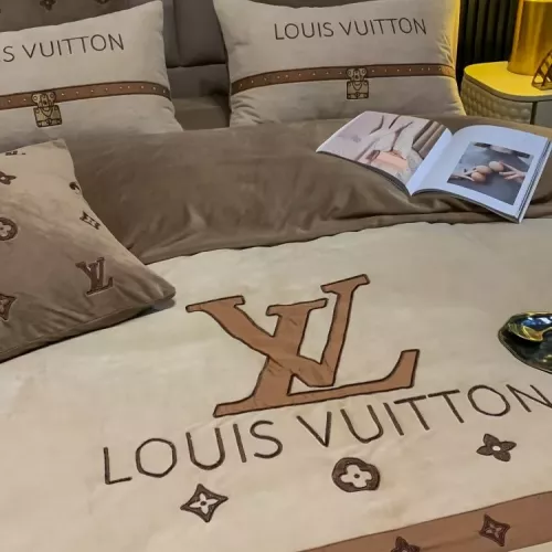 Cheap Louis Vuitton Bedding #1380536 Replica Wholesale [$140.00 USD] [ITEM#1380536] on Replica Louis Vuitton Bedding