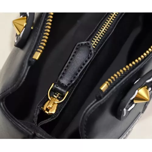 Cheap Fendi AAA Quality Messenger Bags For Women #1380700 Replica Wholesale [$160.00 USD] [ITEM#1380700] on Replica Fendi AAA Quality Messenger Bags